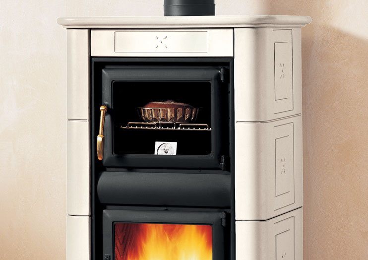 Wood-Burning Stove Cooking Advantages
